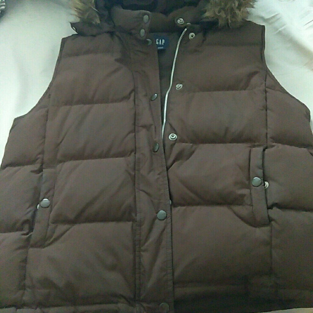 Gap vest
